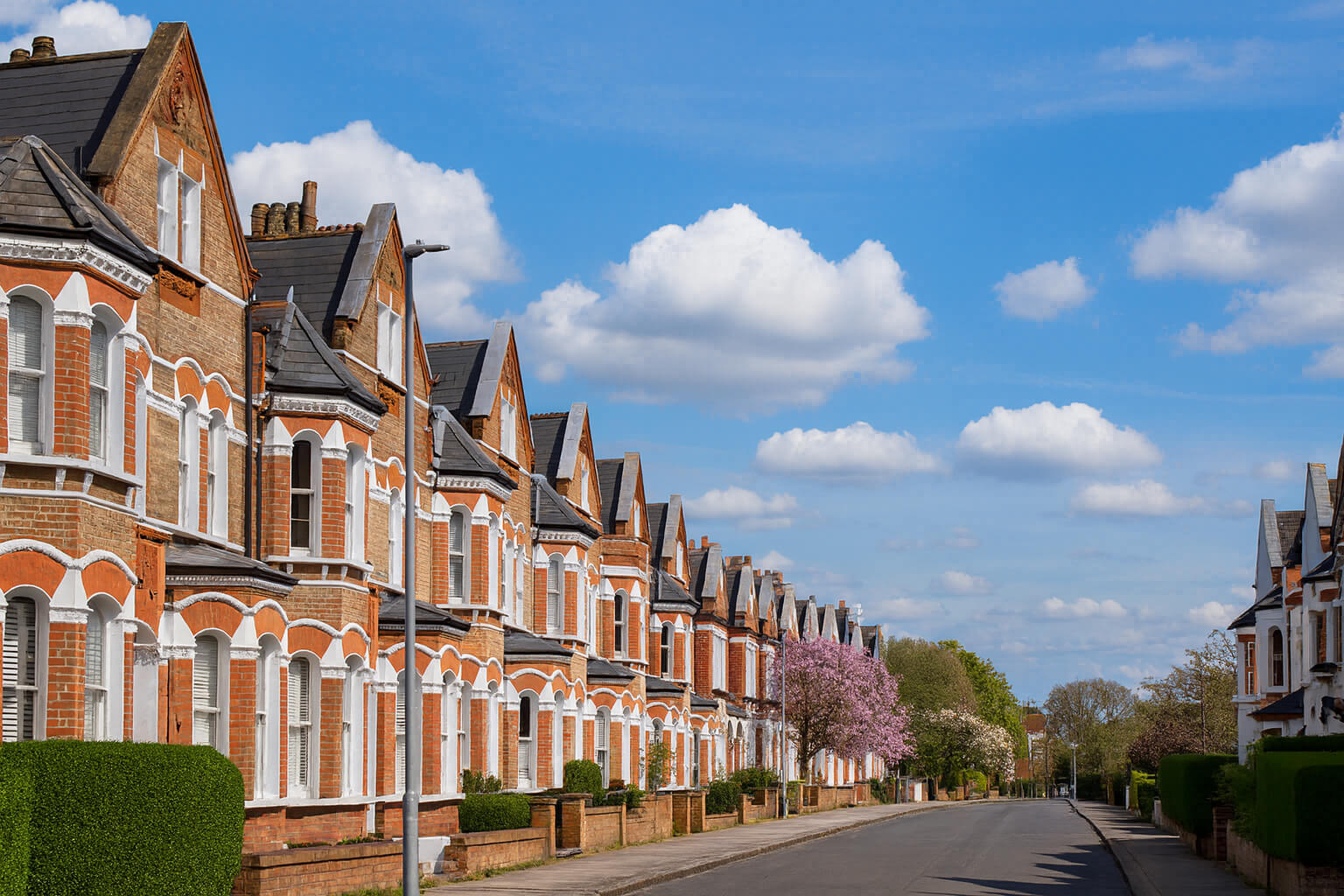 Professional Property Inspection Report for UK Visa and Immigration in South West London conducted by Evergreen Engineers Ltd qualified surveyor